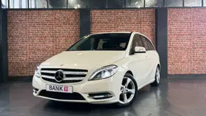 Mercedes-Benz B 180 BlueEFFICIENCY Edition 1 KAMERA*PDC*LEDER*