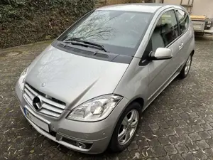 Mercedes-Benz A 180 A 180 (169.332)