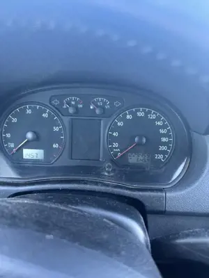 Volkswagen Polo Basis Neue Ōl und Filter am 03.01.2026 gewechselt Bild 5