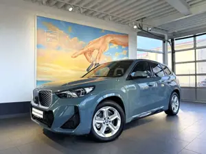 BMW iX1 xDrive30 M SPORT ACC+AHK+HUD+KAM+SPUR+KOMF+