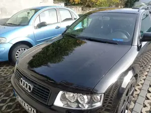 Audi A4 Avant 2.5 TDI quattro Bild 2