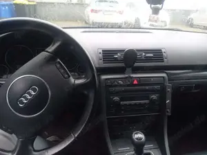 Audi A4 Avant 2.5 TDI quattro Bild 5
