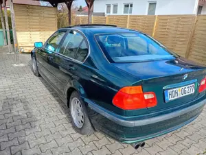 BMW 320 320i Bild 3