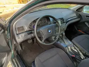 BMW 320 320i Bild 5