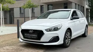 Hyundai i30 YES!|NAVI|KAMERA|APPLE-CARPL|SHZ|BEHEIZ-LEK. Bild 4