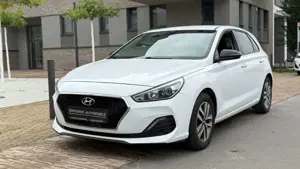 Hyundai i30 YES!|NAVI|KAMERA|APPLE-CARPL|SHZ|BEHEIZ-LEK. Bild 3