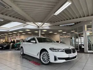 BMW 520 d xDrive Luxury Line AUT./LED/CAM/HK/MASSAGE
