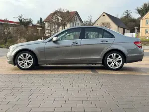 Mercedes-Benz C 180 C 180 CGI BlueEfficiency (204.049) Bild 2