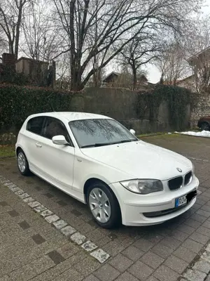 BMW 116 (8-fach bereift)