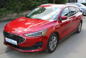 Ford Focus Titanium Edition/LED-Matrix-Scheinwerfer/BO-Sound