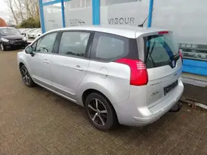 Peugeot 5008 1.6 Premium /Met./AHK Bild 2