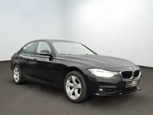 BMW 318 i Lim. Advantage LED Navi Business-Paket Bild 2