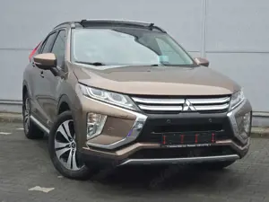 Mitsubishi Eclipse Cross Top 4WD+Leder+Navi+Autom+1.Hand..