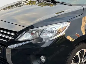 Mitsubishi Space Star 1,2l Select+ KAMERA SITZHZG TOUCH DAB Bild 5