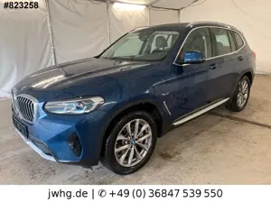BMW X3 30e xDrive LASER/LEDER/PANO/HUD/19"/AHK