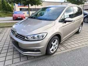 Volkswagen Touran 1.6 TDI SCR (BlueMotion Technology) DSG Trendline Bild 3