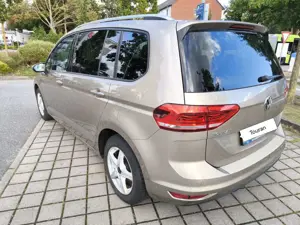 Volkswagen Touran 1.6 TDI SCR (BlueMotion Technology) DSG Trendline Bild 5