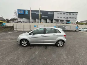 Mercedes-Benz B 180 B 180 Autotronic