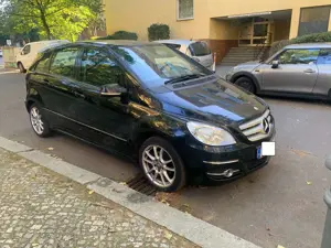 Mercedes-Benz B 200 Leder+Panoramadach+1Hand+1Jahr Garantie+TÜV NEU