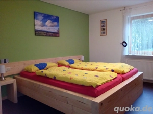 Schöne möblierte 2 Zimmer-Wohnung mit kleiner Terrasse und Stellplatz zu vermieten 