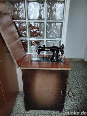 Pfaff Nähmaschine mit Unterschrank, voll funktionsfähig