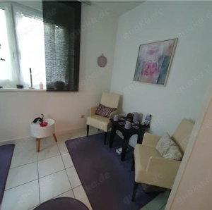 Praxisraum in schöner Lage