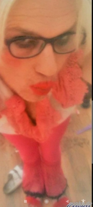 sissy sucht schwulen Daddy ab 60 zum Dauer verwöhnen Bild 10