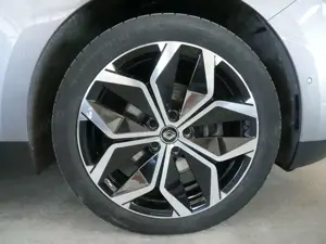 Renault Grand Scenic INTENS TCe 140 EDC Bild 5