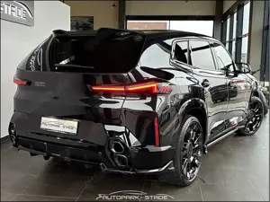 BMW XM 50e 23 Zoll Umbau VOLL Black Bild 3