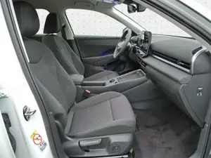 Volkswagen T-Roc Life 1.5 eTSI SHZ*RFK*WINTERPAKET*AMBIENTE Bild 3