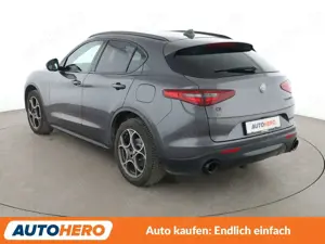 Alfa Romeo Stelvio 2.2 JTDM Q4 B-Tech Aut.*NAVI*BI-XENON*ACC*CAM*PDC* Bild 3