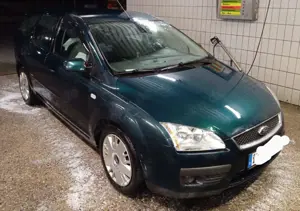 Ford Focus Focus Turnier 1.6 16V Ghia