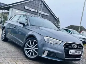 Audi A3 Sportback sport*NAVI*SHZ*AHK*ALLWETTERREIFEN*