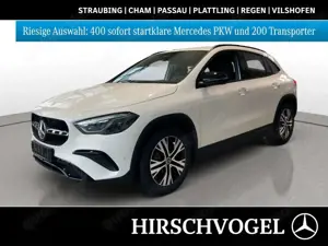 Mercedes-Benz GLA 200 d Progressive Line+Night+DISTRON+KEYLESS
