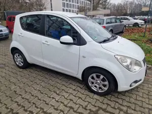 Opel Agila