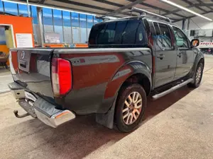 Nissan Navara 3.0 dCi V6 Doubel Cab 4x4 Navi Automatik Bild 5