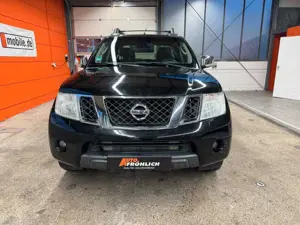Nissan Navara 3.0 dCi V6 Doubel Cab 4x4 Navi Automatik Bild 2
