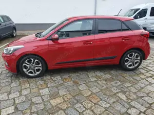 Hyundai i20 Style Automatik Navi AHkpl. Bild 2