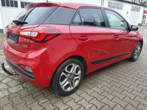 Hyundai i20 Style Automatik Navi AHkpl. Bild 5
