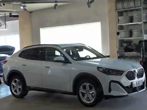 BMW X2 d U10 AHK,360° Kamera,HUD,Abstandstempomat Bild 3