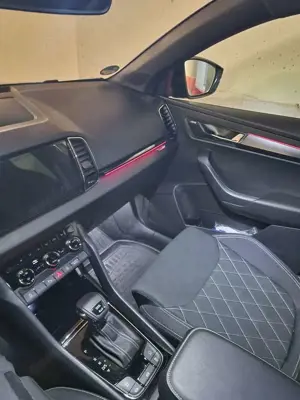 Skoda Karoq 2.0 TSI 4x4 DSG ACC Navi Sportline Bild 5