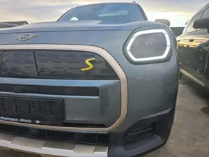 MINI Cooper SE Countryman ALL4 **Aktionsfahrzeug**** Bild 3