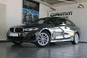 BMW 318 i  Leder el. Sportsitze M-Dachhimmel Komfzg