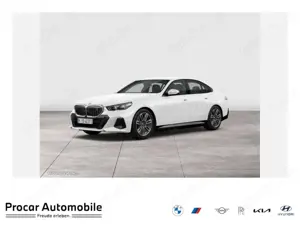 BMW i5 eDrive40 M Sport ACC RFK NAVI Standh. LED LM
