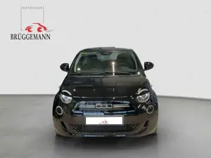 Fiat 500e Action + Ganzjahresreifen Bild 2