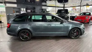 Skoda Octavia 2.0 TDI Combi DSG*RS*4x4*Kamera*ACC*AHK Bild 4
