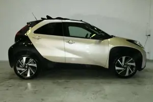 Toyota Aygo X S-CVT Faltdach*ACC*APP*CAM*SHZ*LEDER*KEY Klima Bild 5