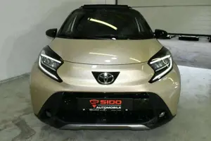 Toyota Aygo X S-CVT Faltdach*ACC*APP*CAM*SHZ*LEDER*KEY Klima Bild 3