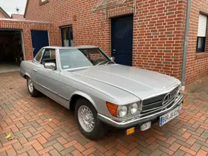 Mercedes-Benz SL 380 Bild 2
