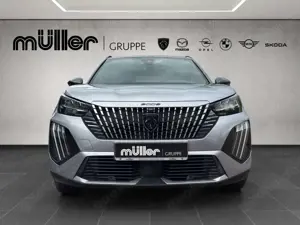 Peugeot 2008 PureTech 130 EAT8 GT Bild 2